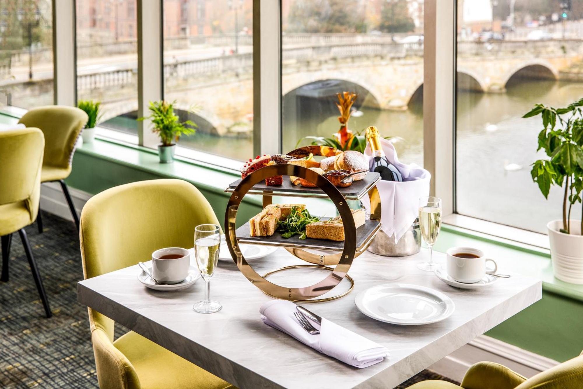 Mercure Bedford Centre Hotel Экстерьер фото