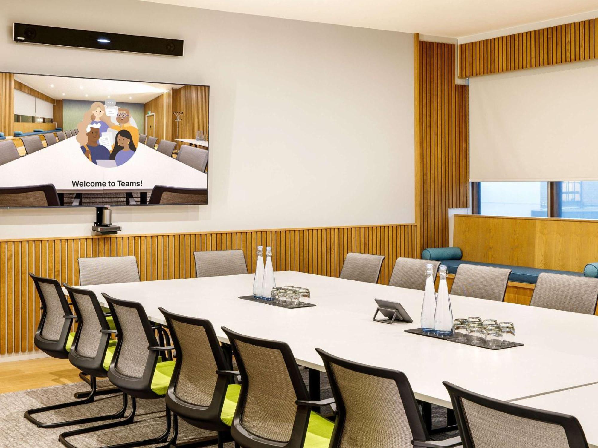 Mercure Bedford Centre Hotel Экстерьер фото