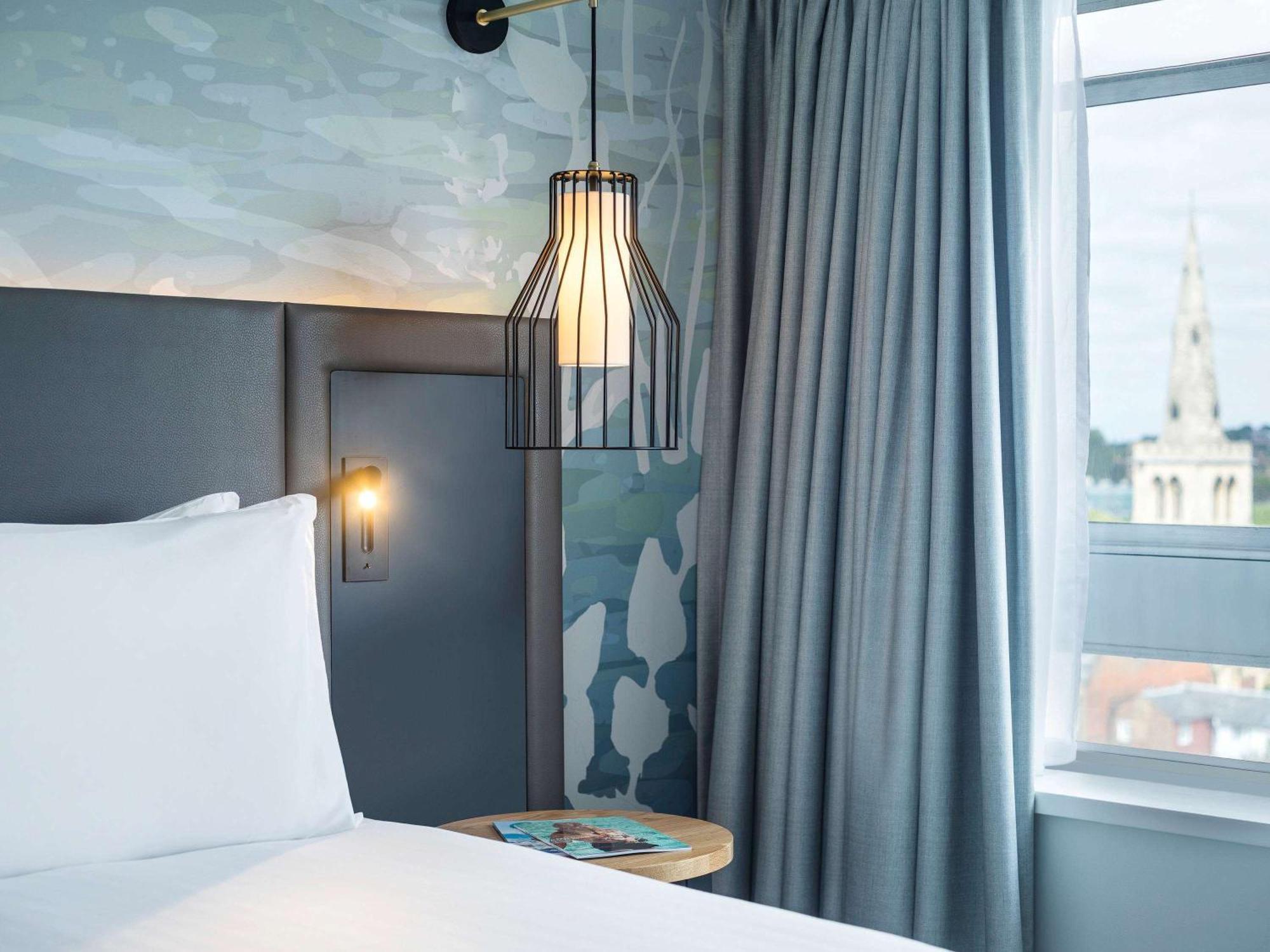 Mercure Bedford Centre Hotel Экстерьер фото