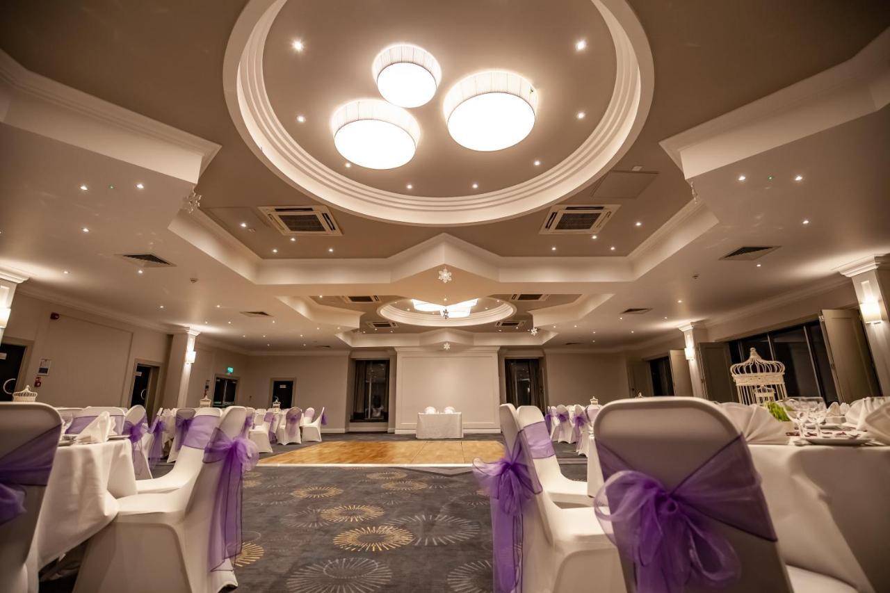 Mercure Bedford Centre Hotel Экстерьер фото